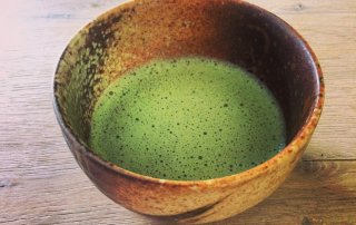 Ein Matcha Tee beschert einem einen energievollen Start in den Tag